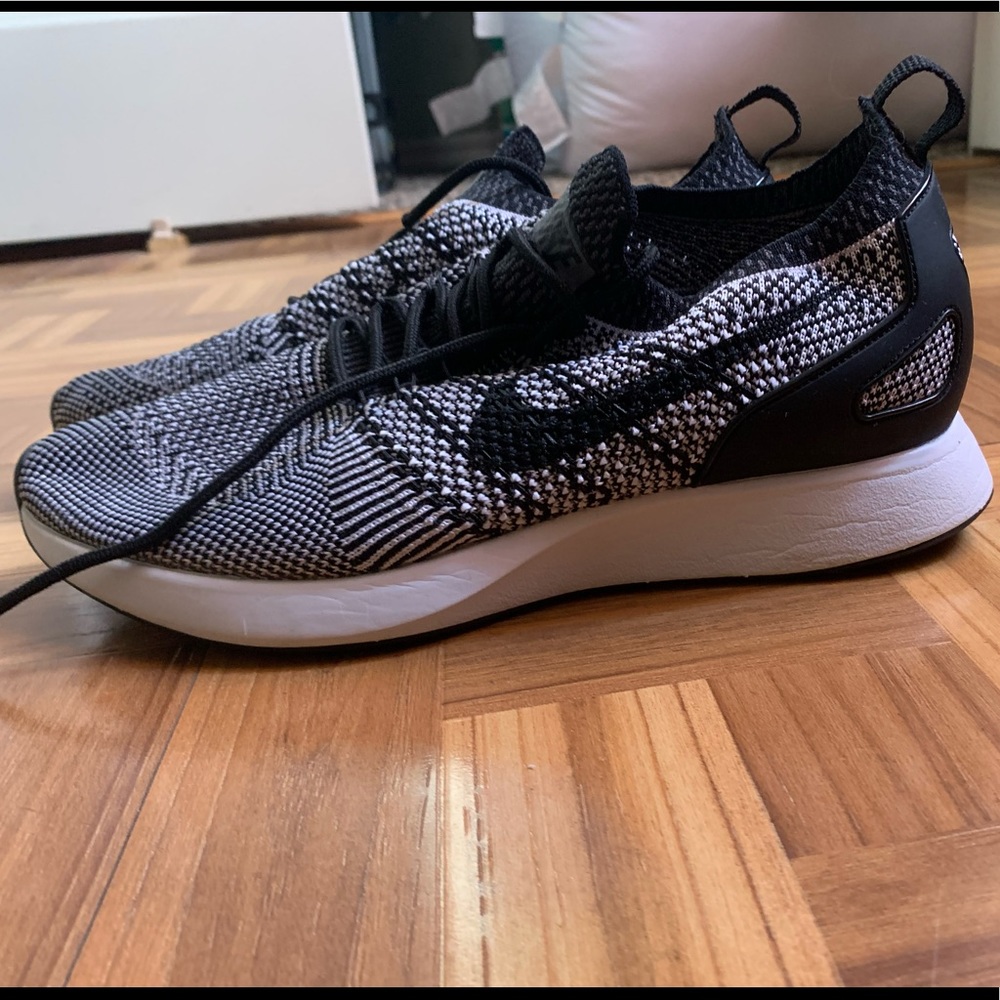 Nike Tennis Shoes